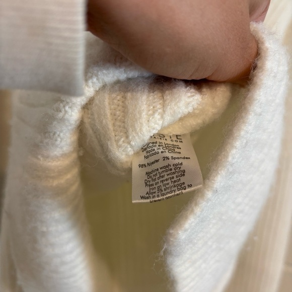 Paisie white and black ribbed sweater - Picture 4 of 4